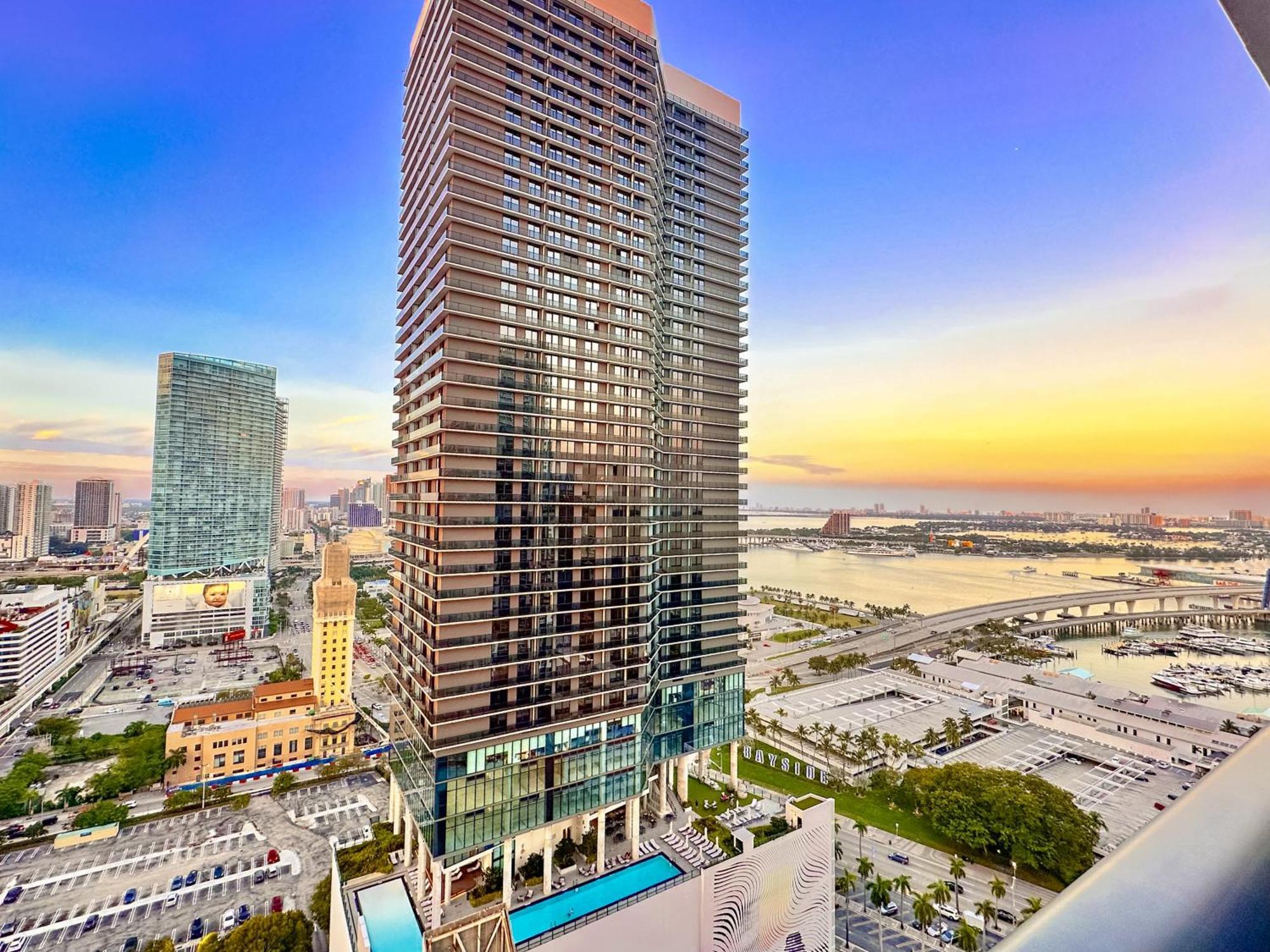 Luxury Loft - Free Parking - Ocean View - Brickell Downtown * Miami