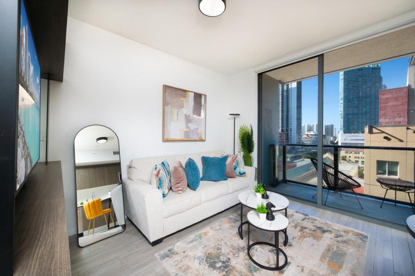 Luxury Loft- Free Parking- Ocean View, Brickell Downtown *