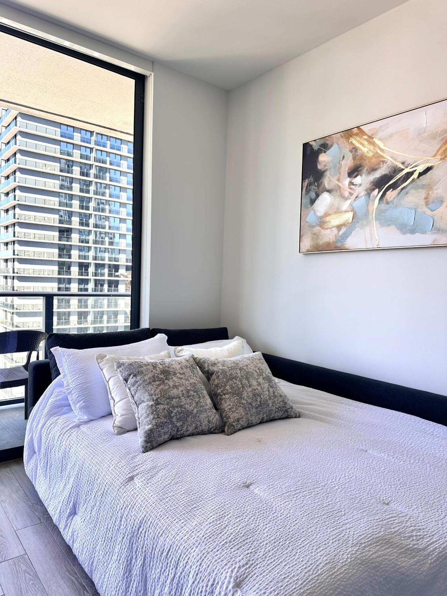 Luxury Loft- Free Parking- Ocean View, Brickell Downtown